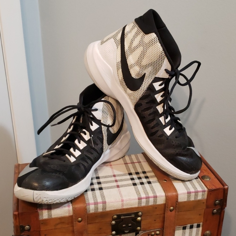 Nike Zoom Devosion Mens Basketball Shoes